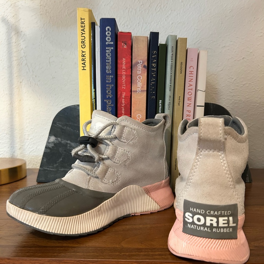 Sorel Gray and Pink Waterproof Boots/Sneakers